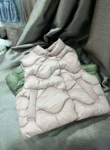 платье дордой: Жилетки для девочек 
ZARA оригинал 
Очень легкие удобные
Цена 1800 с — 6