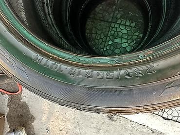 е 26: Комплект автомобильных летних шин 235/55 R19 
корейские
80% — 1