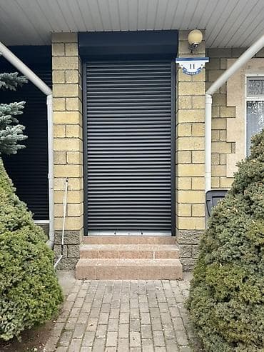 Пульты для дверей и рольставней: Рольставни и ворота под ваши задачи - Рольставни из алюминиевых — 4