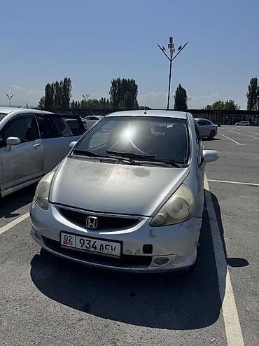 Honda Jazz: 2006 г., 1.3 л, Вариатор, Бензин, Хэтчбэк at lalafo.kg Honda Jazz: 2006 г., 1.3 л, Вариатор, Бензин, Хэтчбэк