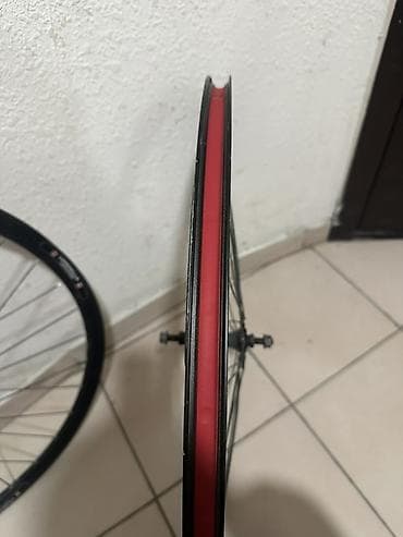 комплект колес: Колеса в сборе R 28, Всесезонная, Б/у, Пара, отверстий - 6 — 6