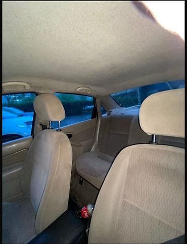 Продажа авто: Ford Focus: 2000 г., 2 л, Автомат, Бензин, Седан — 9