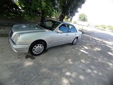 бардачок между сиденья: Mercedes-Benz E-Class: 1995 г., 3.2 л, Автомат, Бензин, Седан — 3