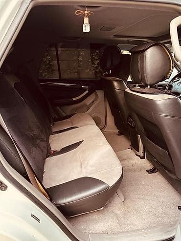 сумка для фотоаппарата: Сдается в аренду: Toyota 4Runner, белый внедорожник с полноценным — 4