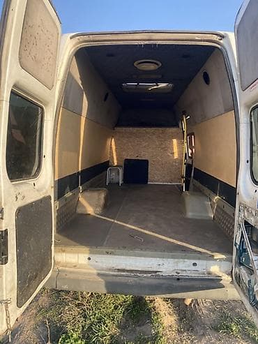 каропка на бус: Ford Transit: 2007 г., 2.2 л, Ручные, Дизель, Фургон — 6