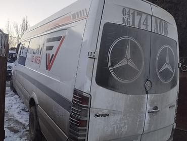 гидроскутер водный: Грузовик, Mercedes-Benz, Дубль, 3 т, Б/у — 5