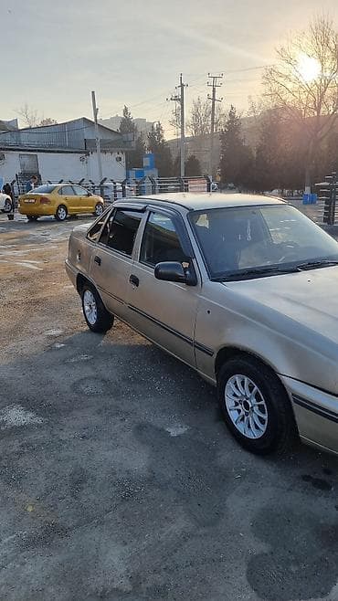 mekab r16: Daewoo Nexia: 1997 г., 1.5 л, Механика, Бензин, Седан — 4