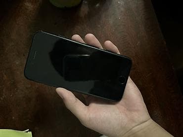 realme c2: IPhone 7, Б/у, 256 ГБ, Черный, Чехол, 100 % — 2