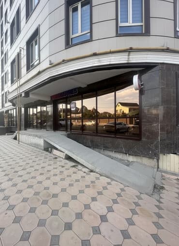 срочно продаю дом калыс ордо: Сдаю Офис, 90 м², В жилом комплексе, 1 линия — 1