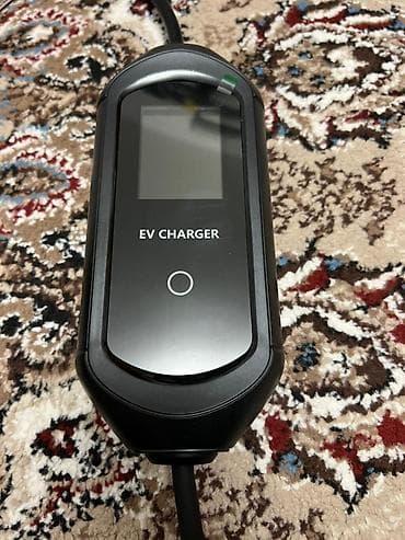 сидение на бус: Домашняя станция для зарядки электромобиля (AC) Описание: - Настенная — 4