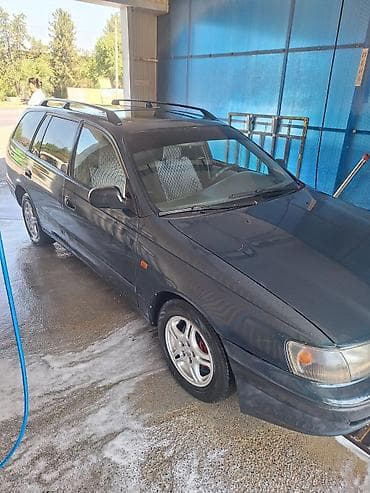 бутка машина: Toyota Caldina: 1997 г., Механика, Бензин, Универсал — 3