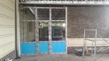 установка дверей кант: Алюминиевое окно на заказ, Тип окна: Витражные, Декоративные особенности: Фрамуга, Бесплатная установка, Без рассрочки — 5