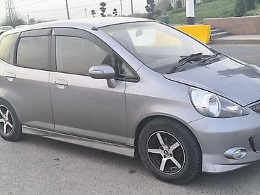 Honda Fit: 2003 г., 1.3 л, Вариатор, Бензин, Хэтчбэк