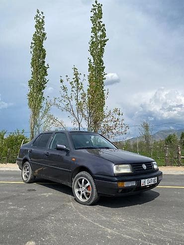 венто на запчасти: Volkswagen Vento: 1993 г., 2 л, Механика, Бензин, Седан — 7
