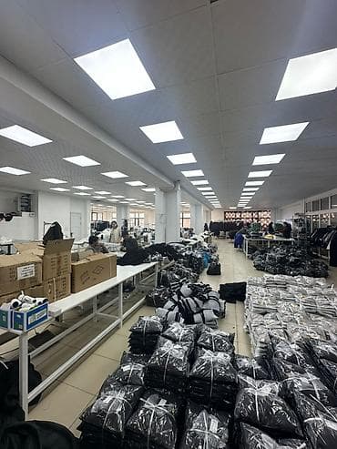 Недвижимость: 1 этаж Первая линия Площадь: 630 м² Арендная ставка: 5 $/м² Сдаётся — 9