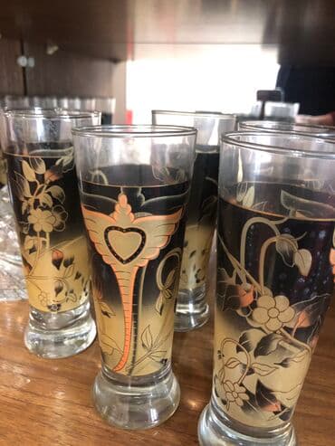 Хрусталь рюмки вазы кружки подносы разная посуда чайные сервизы