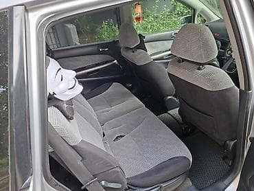 Honda Stream: 2002 г., 2 л, Автомат, Бензин, Минивэн