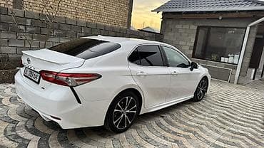 Toyota Camry: 2019 г., 2.5 л, Автомат, Бензин, Седан