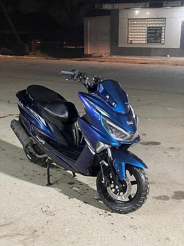 Кумурска мотороллер: Скутер түрү 125 куб. см, Бензин, Колдонулган — 2