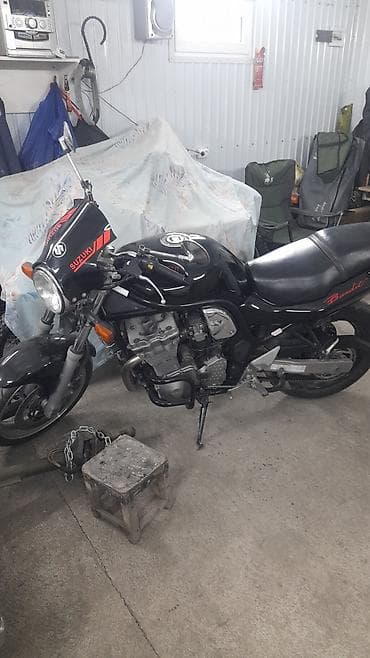 suzuki boulevard: Мотоцикл Suzuki Bandit (GSF), черный - Классический нейкед с круглой — 1