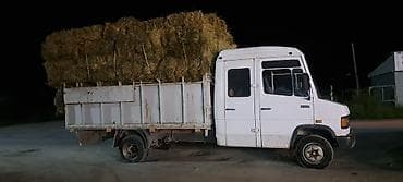 Грузовой автомобиль Mercedes-Benz (кабина «полуторка») с бортовой at lalafo.kg Грузовой автомобиль Mercedes-Benz (кабина «полуторка») с бортовой