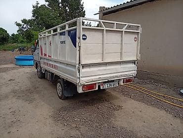 кавинка: Hyundai Porter: 2002 г., 2.6 л, Механика, Дизель, Универсал — 4