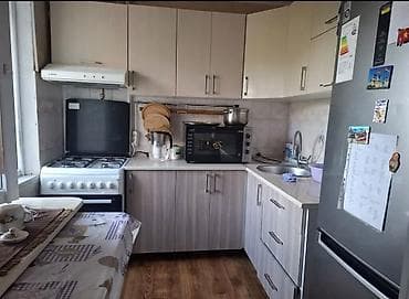 4ком кв: 3 комнаты, 64 м², 104 серия, 2 этаж, Косметический ремонт — 1