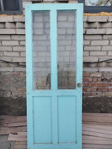 Деревянные распашные двери с остеклением. - Материал: массив дерева — 3