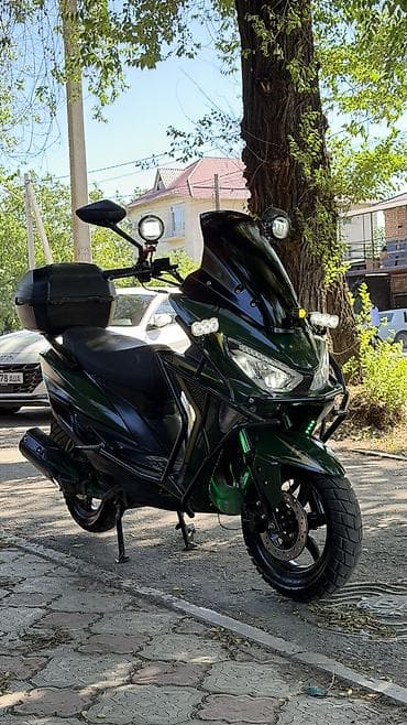 корейские скутеры ош: Макси-скутер Yamaha, 150 куб. см, Бензин, Б/у — 2
