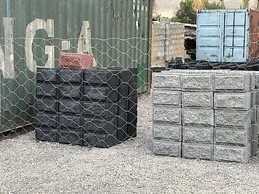 аппарат пескоблока: Продаю пескоблочный станок. Есть четыре матриц: рваной, и рваной — 8