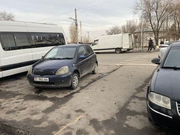 Toyota Vitz: 2001 г., 1 л, Автомат, Бензин, Хэтчбэк at lalafo.kg Toyota Vitz: 2001 г., 1 л, Автомат, Бензин, Хэтчбэк