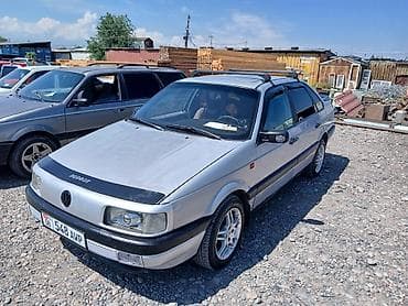 honda e: Volkswagen Passat: 1993 г., 1.8 л, Механика, Газ, Седан — 1