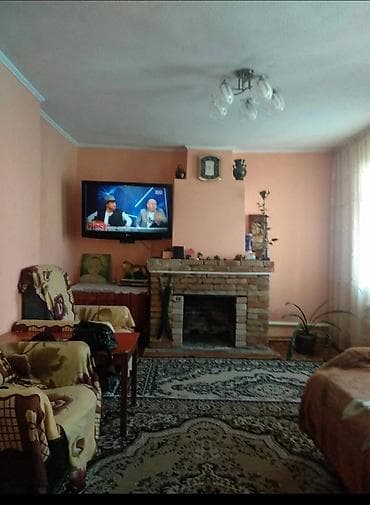 Продается пол. дома кирпич 57кв. м 6 сот. место на 3 машины. с/у. в