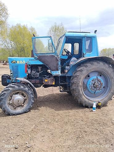 Транспорт: Трактор МТЗ‑82. Характеристики: - Колесная формула передний ведущий — 3