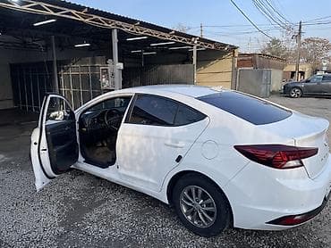 lada 2105: Hyundai Avante: 2019 г., 1.6 л, Автомат, Бензин, Седан — 2