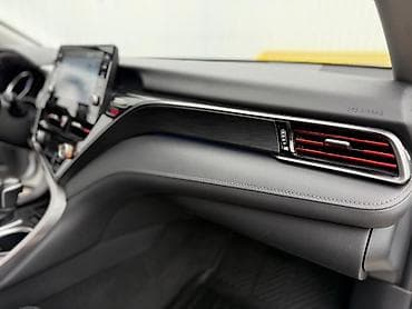 corolla s: Toyota Camry: 2021 г., 2.5 л, Автомат, Гибрид, Седан — 8