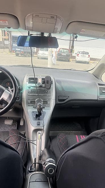 auris: Toyota Auris: 2007 г., Робот, Бензин, Хэтчбэк — 9