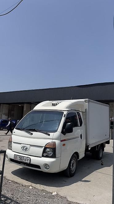 Унаа сатуу: Hyundai Porter: 2008 г., 2.5 л, Кол менен иштөөчү, Дизель, Van — 1