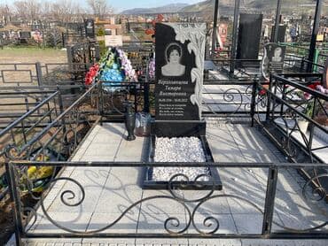 оформление корзины на кудалык: Изготовление памятников, Изготовление оградок, Изготовление крестов | Гранит, Металл, Мрамор | Оформление, Установка — 3