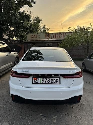 эмблема: Geely : 2022 г., Электромобиль, Седан — 3