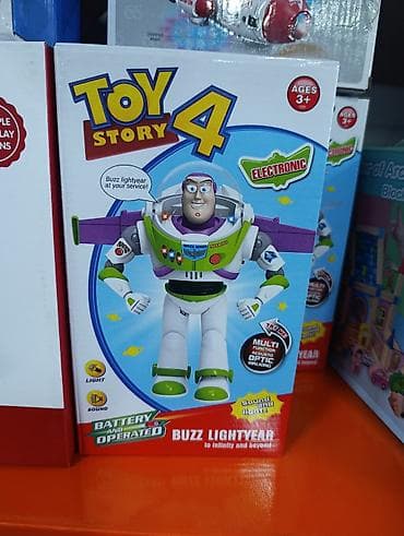 Игрушка из Истории Игрушек. Басс Лайтер
