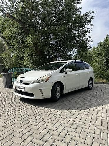 prius v: Toyota Prius V: 2012 г., 1.8 л, Вариатор, Гибрид, Минивэн — 1