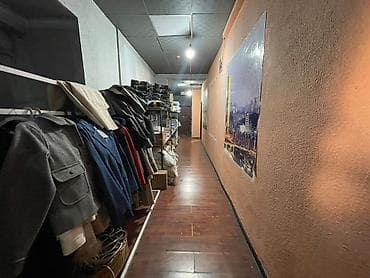 проспект чуй: Продаю коммерческое помещение Восток-5 Площадь - 380м2 2 этажа: 2 — 8