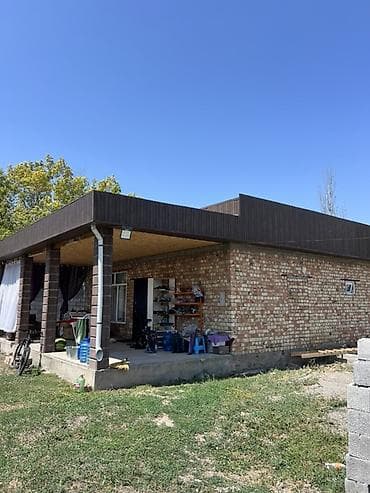 аренда 50 кв м: Продаётся в городе Орловка одноэтажный кирпичный дом с террасой и — 3