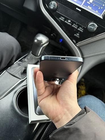 Акылдуу сааттар: IPhone 15 Pro, Black Titanium, Куту — 6