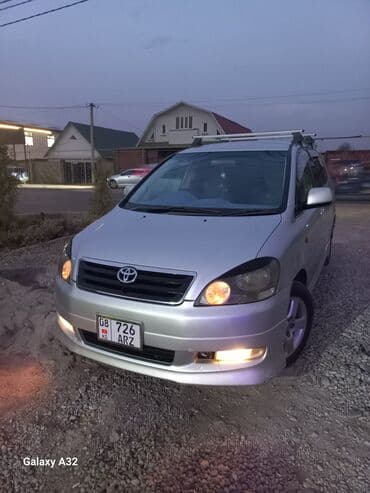 тойото прадо: Toyota Ipsum: 2002 г., 2.4 л, Автомат, Бензин, Минивэн — 5