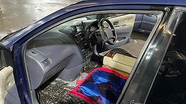 калганы: Toyota Ipsum: 1996 г., 2 л, Автомат, Бензин, Вэн/Минивэн — 9