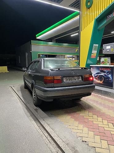 vw golf 2: Volkswagen Vento: 1992 г., 2 л, Механика, Бензин, Седан — 4