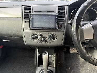 м4: Nissan Latio: 2005 г., 1.5 л, Автомат, Бензин, Седан — 9