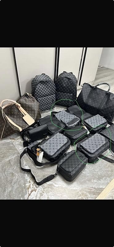 Аксессуары: Срочно продаю 2 новые барсетки LV качество Турция цена 1800 по — 1